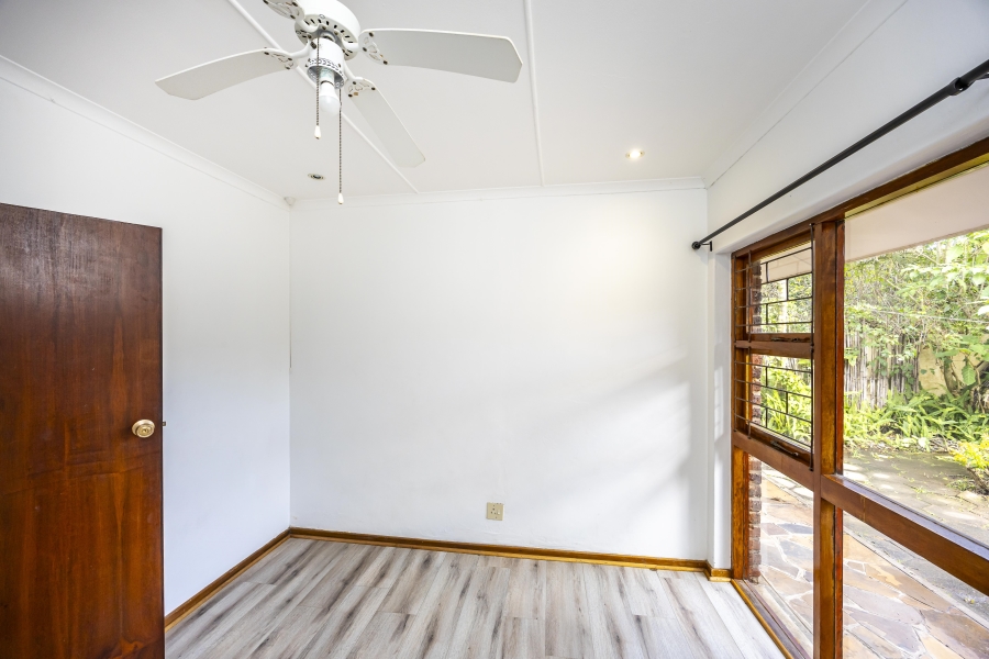 3 Bedroom Property for Sale in Bonza Bay Eastern Cape